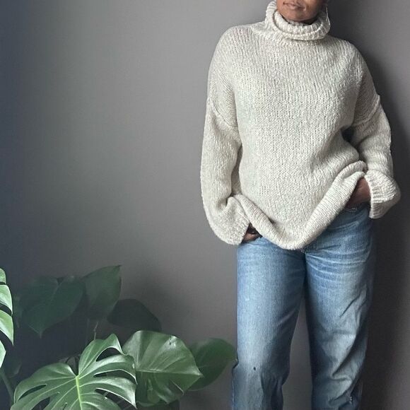 Noeline Paris Turtleneck Sweater Oversized Mohair Blend Cream Cozy Size L - Picture 2 of 12